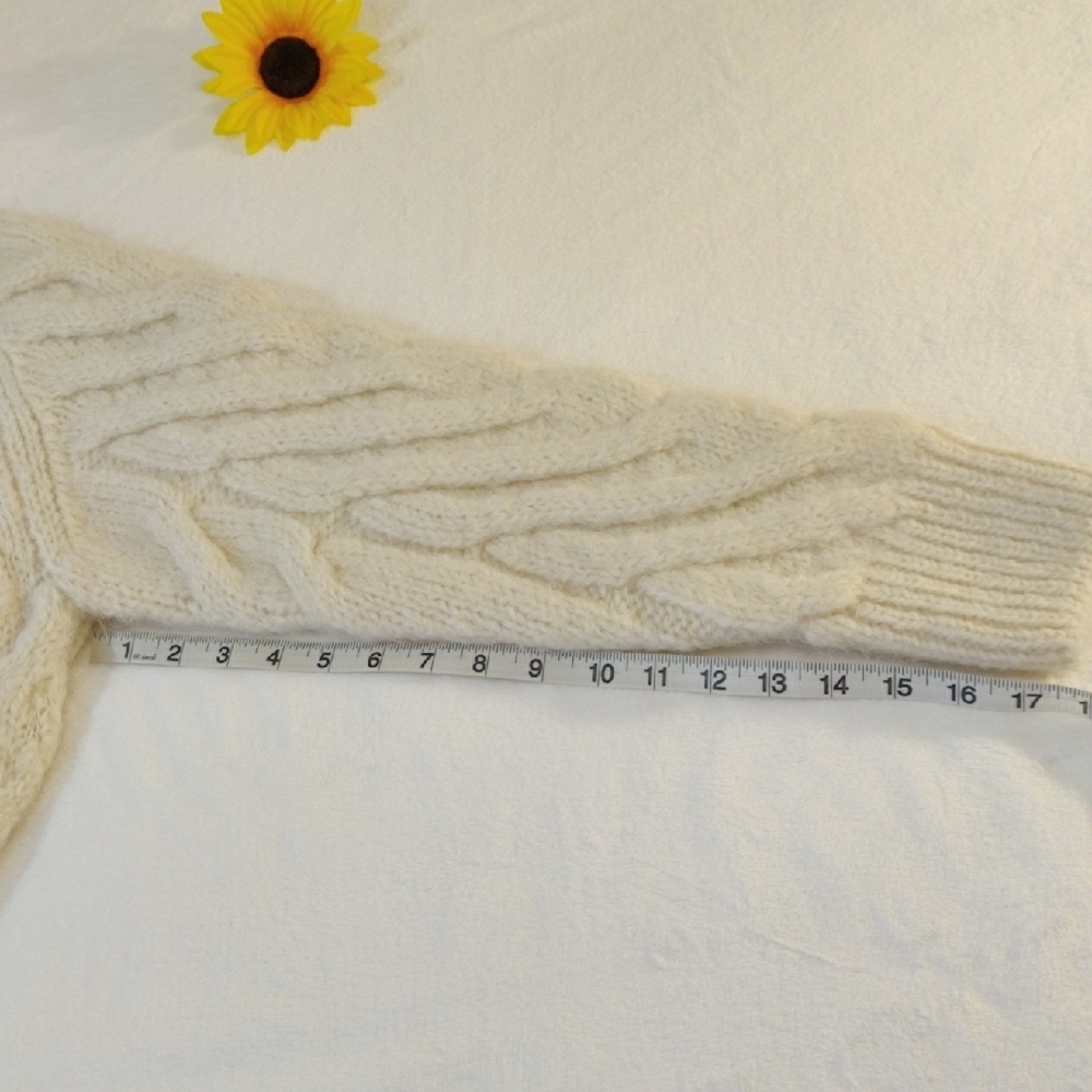 Zara Cream Cable Knit Sweater - Picture 11 of 12